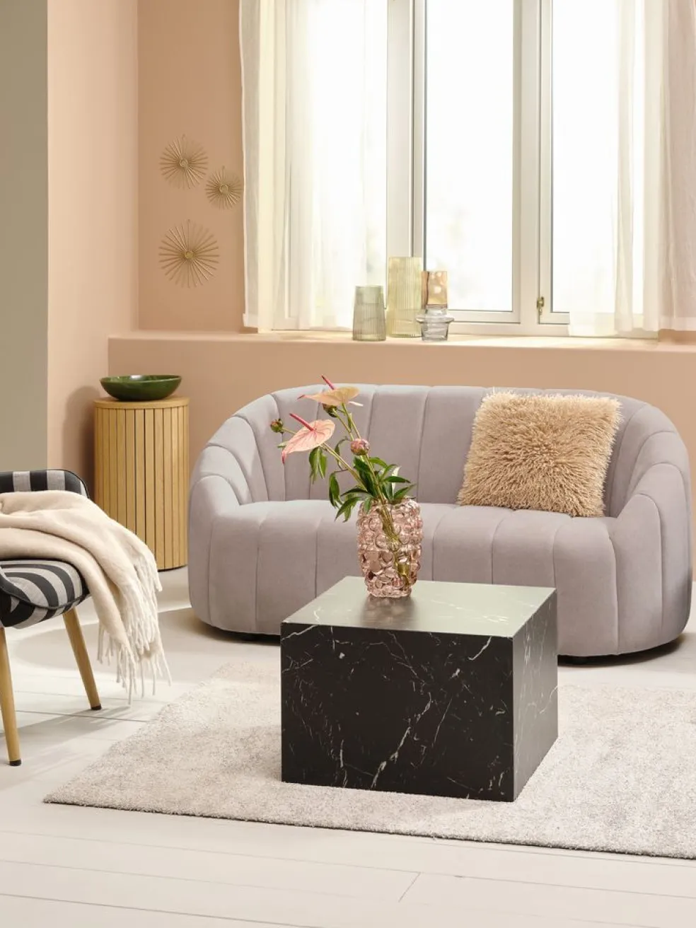 Kanapa HUNDIGE 2 miejscowa beżowy tkanina