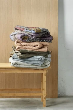 Koc pikowany VALMUE 130x180 niebieski