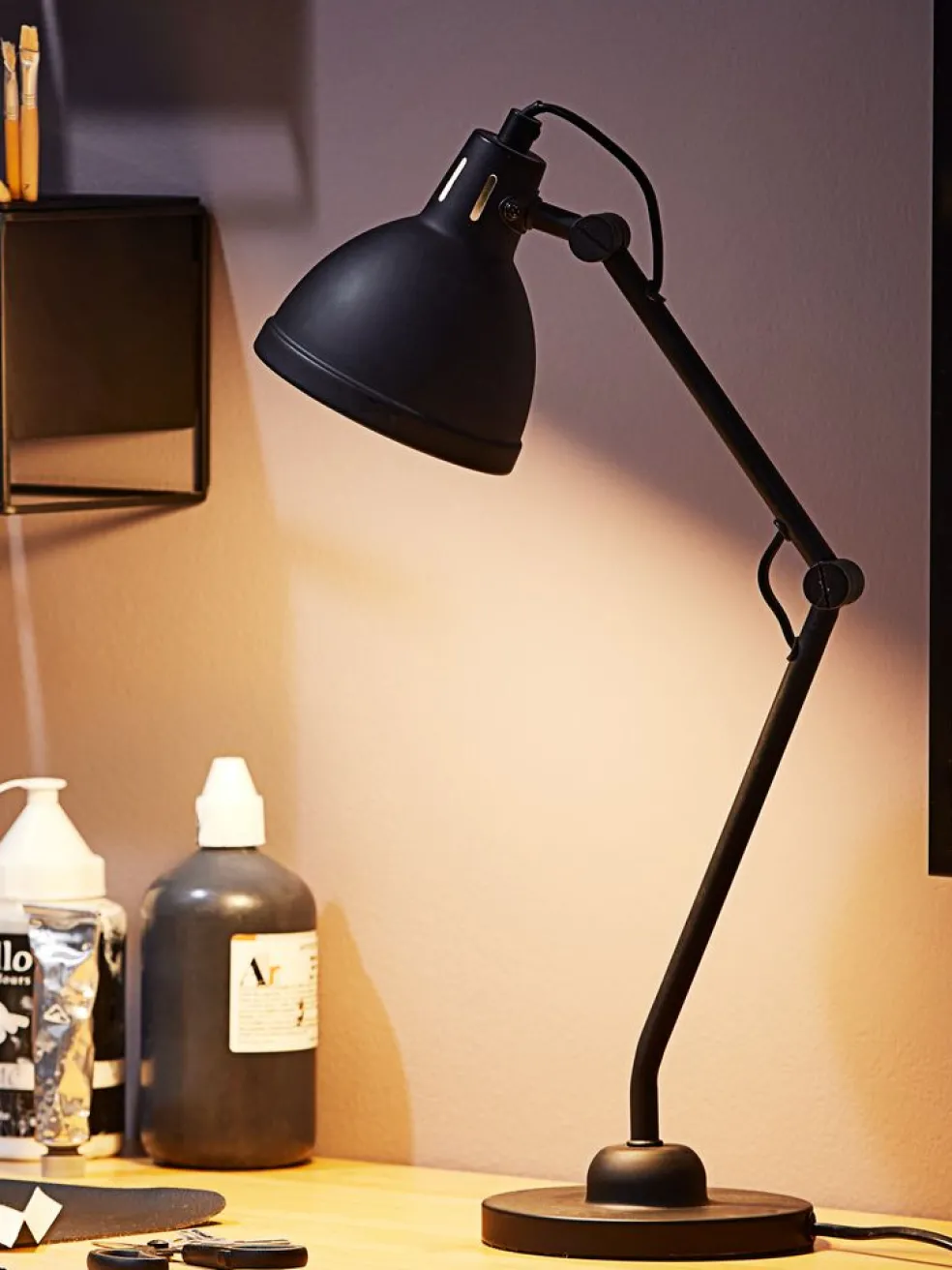 Lampa stołowa PATRIK Ś14xW45cm czarny