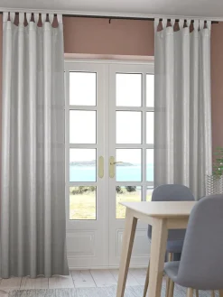 Zasłona LUPIN 1x140x300 przypomina jedwab srebrny